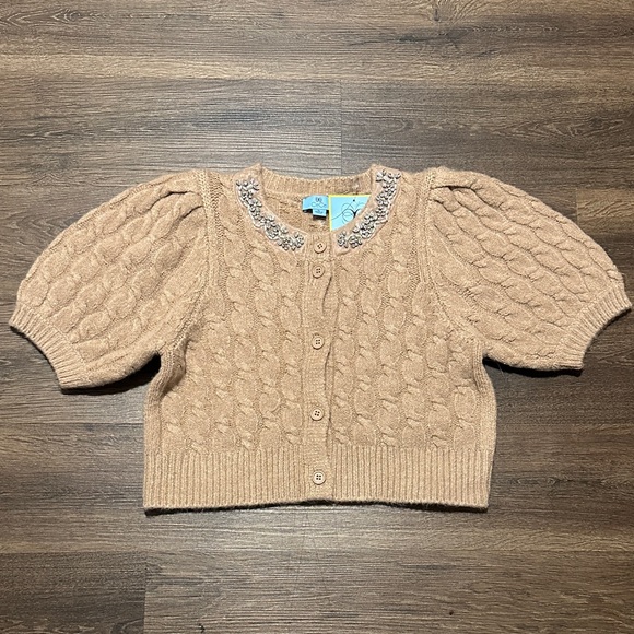 CeCe Sweaters - NWT CECE PUFF SHORT SLEEVE CARDIGAN